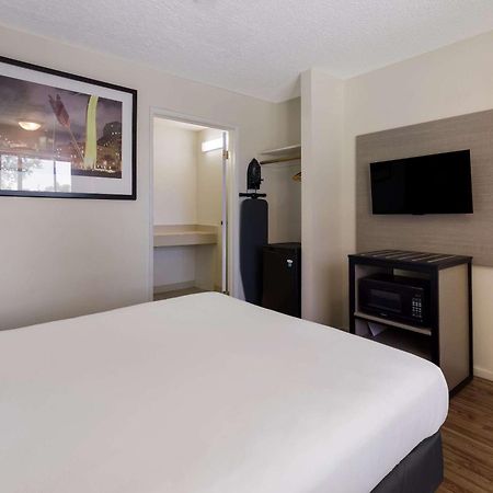 Rodeway Inn Livermore Ngoại thất bức ảnh